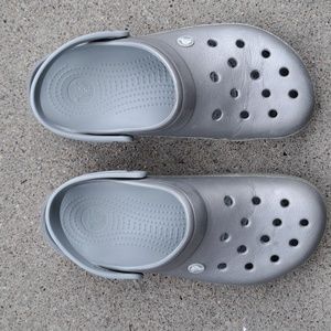 CROCS Gray w/ Glitter Trim Classic Slip On Clogs Mules-Womens 10 Mens 8
